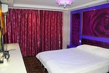 Tiandu Hotel Шанхай Екстериор снимка